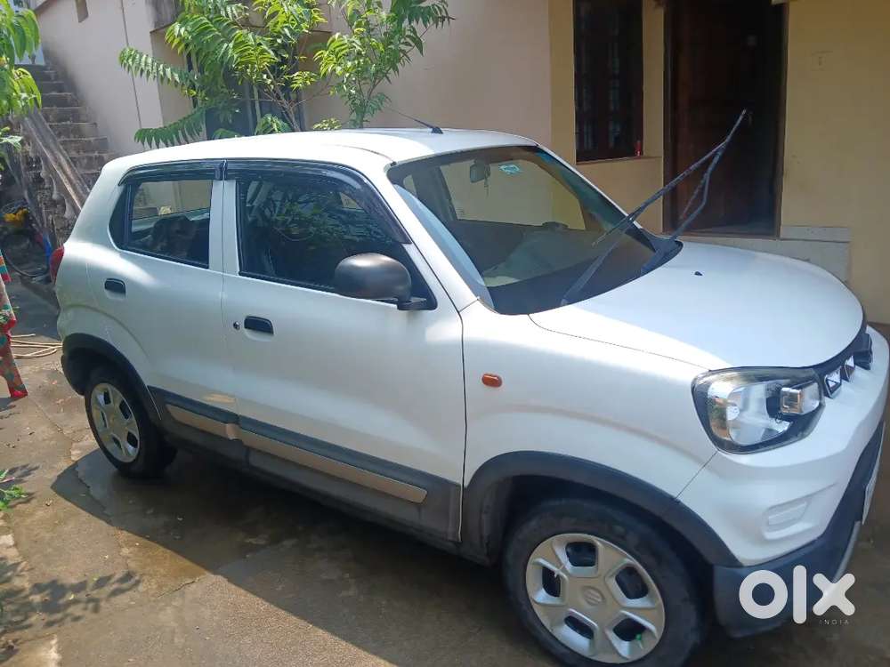 Maruti Suzuki S-presso 2020 Petrol 35657 Km Driven, Kl43 .