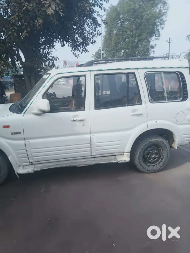 Mahindra Scorpio Classic 2005