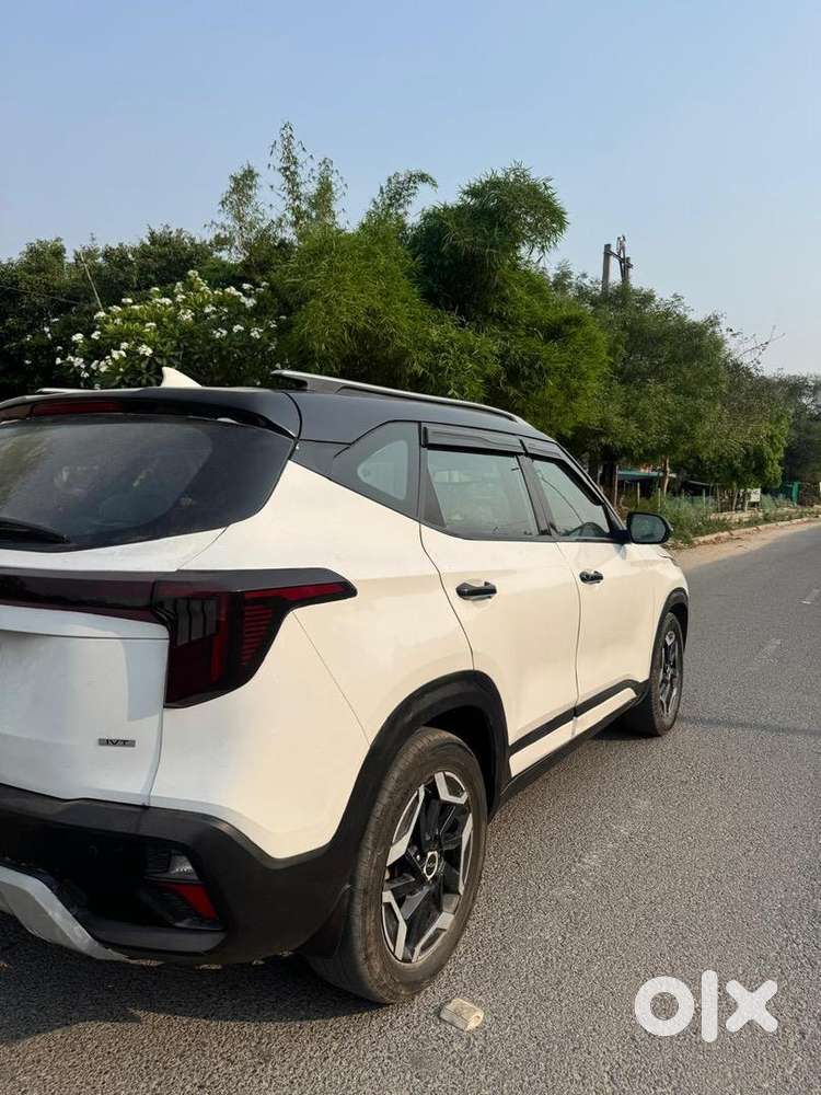 Kia Seltos 2023 Petrol Automatic Well Maintained