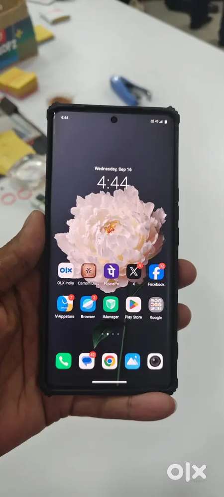 iQOO z7pro 8+8/128gb exchange r sell have mobile and original charger