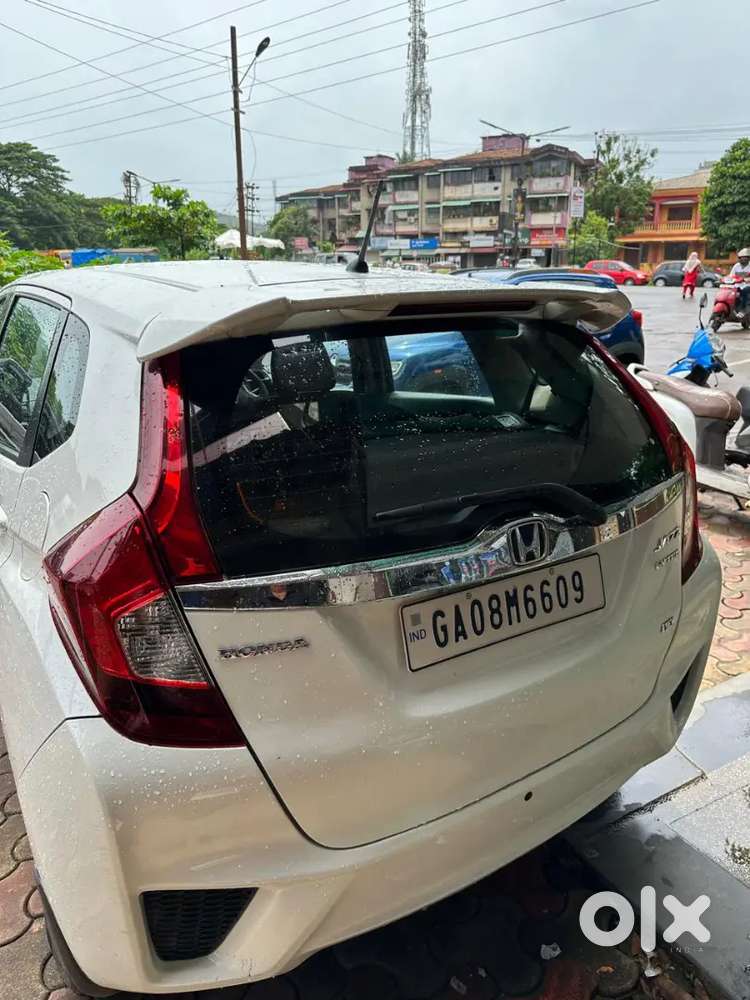 Honda Jazz 2016 Petrol 100000 Km Driven