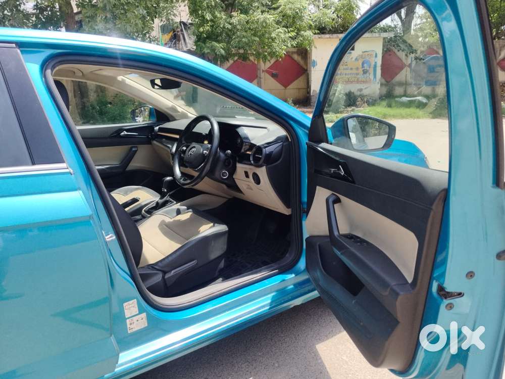 Skoda Slavia 1.0 Tsi Style, 2022, Petrol