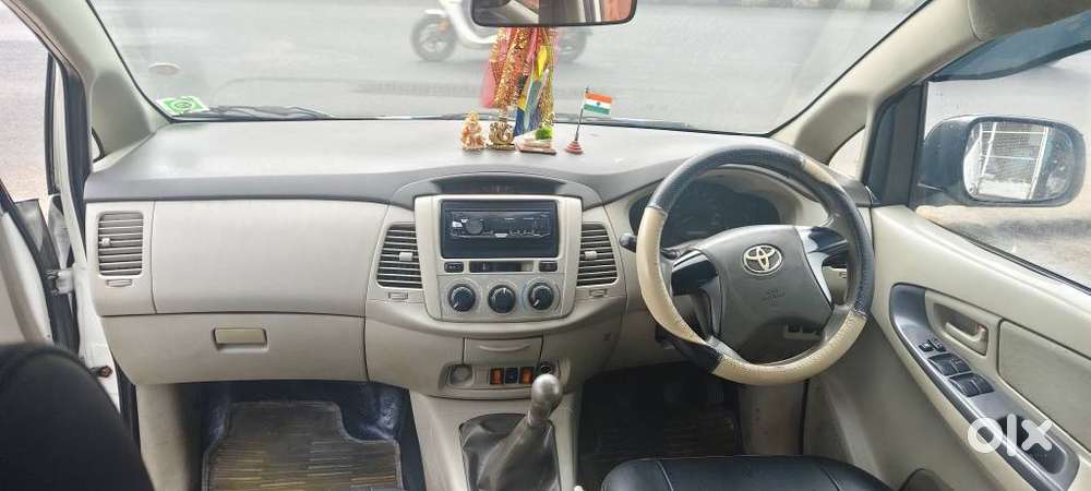 Toyota Innova 2.5 G (diesel) 8 Seater, 2012, Diesel