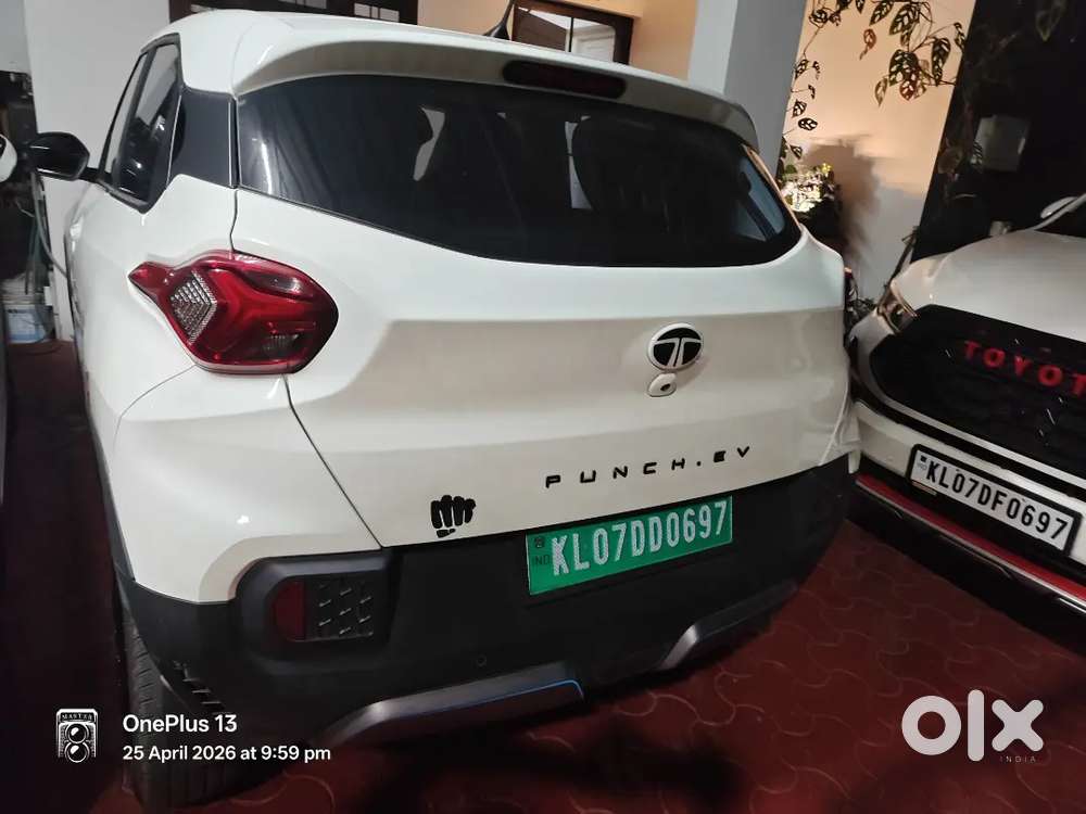 Punch Ev Adventure Lr