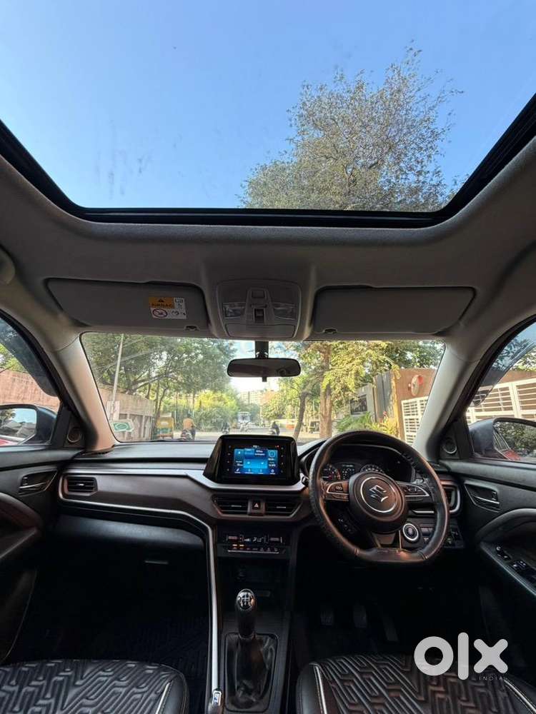 Maruti Suzuki Brezza 2024 Cng & Hybrids 12000 Km Driven