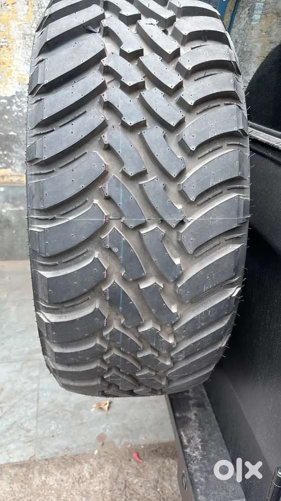 Mahindra Thar Petrol 2023