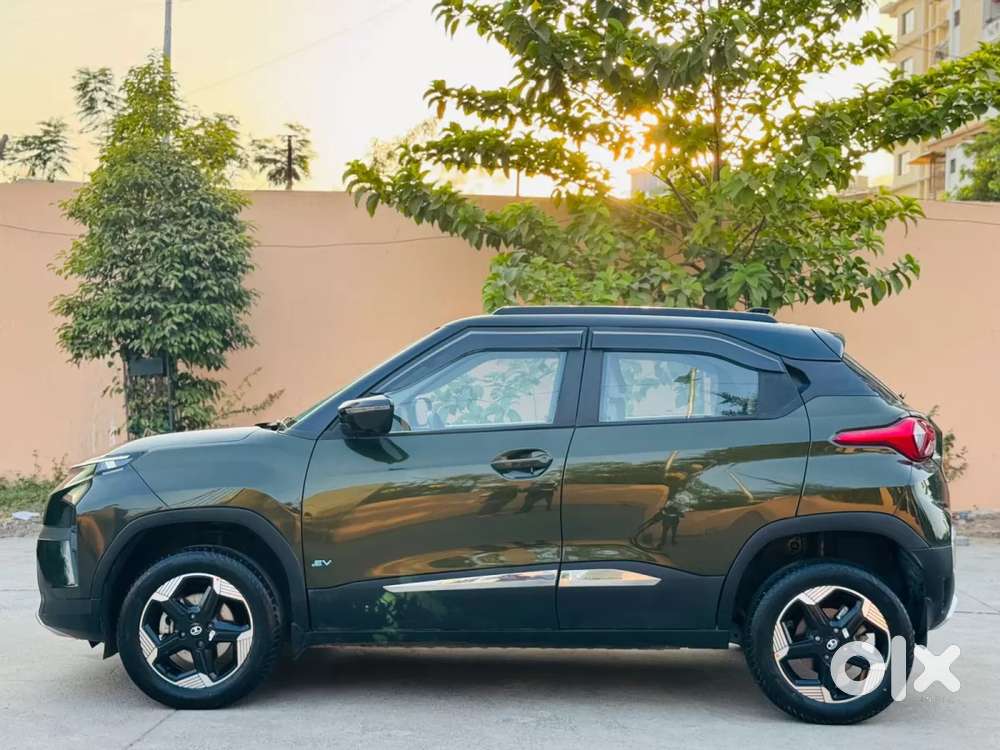 Tata Punch Ev Empowered Plus Lr, 2024, Electric