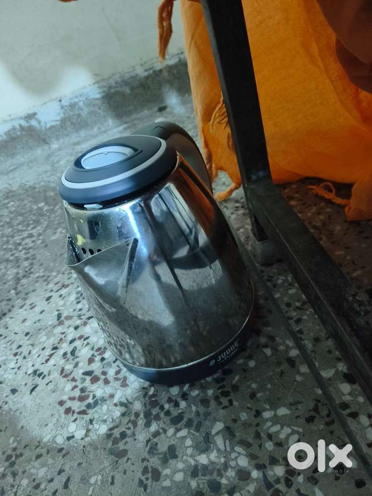 Fully functional electric kettle