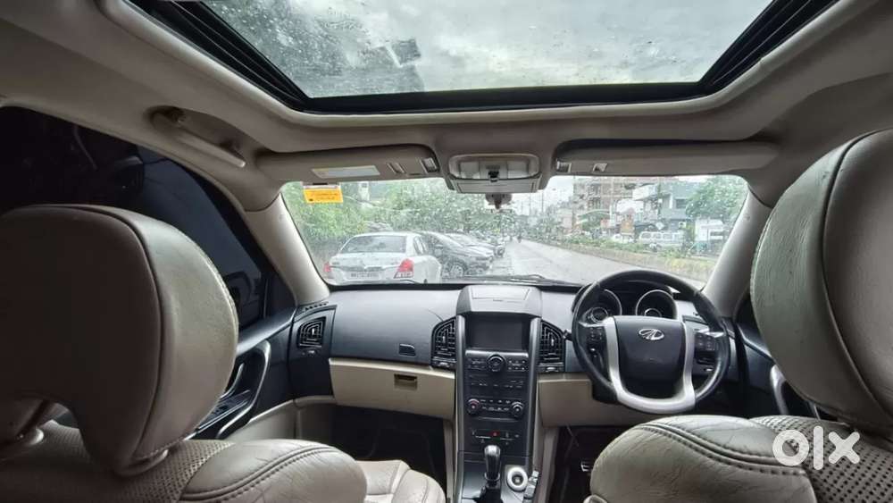 Mahindra Xuv500 At W10 Fwd, 2015, Diesel