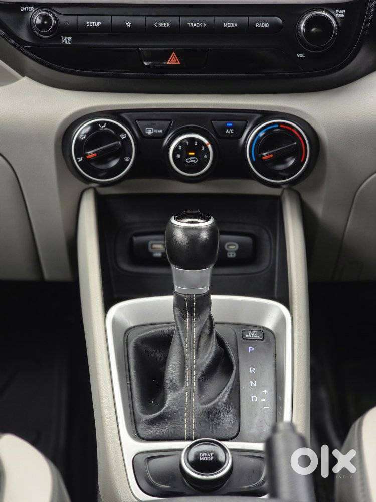 Hyundai Venue 1.0 S (o) Turbo Dct, 2024, Petrol