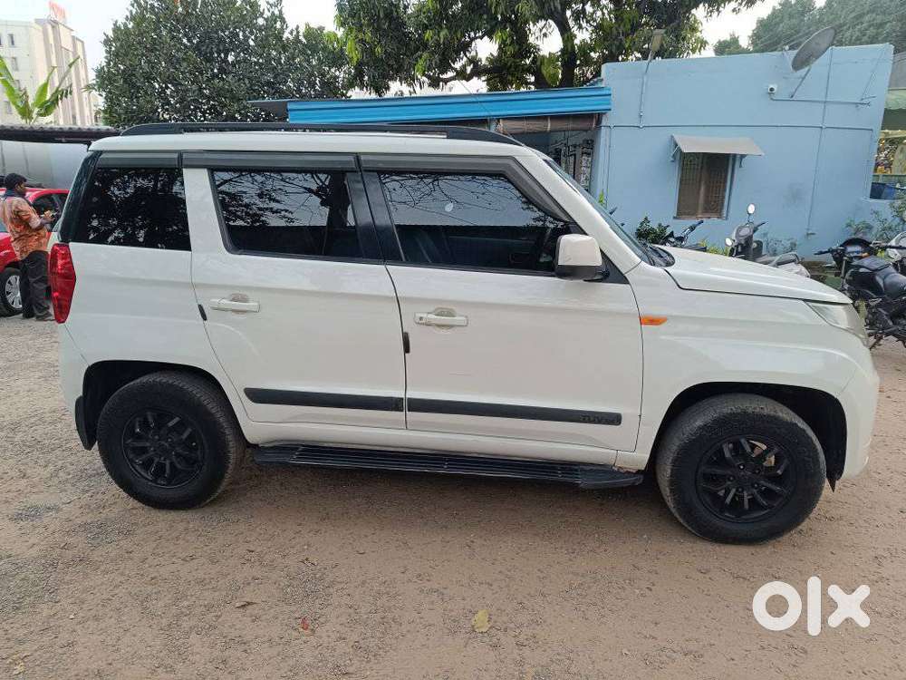 Mahindra Tuv 300 T8, 2017, Diesel