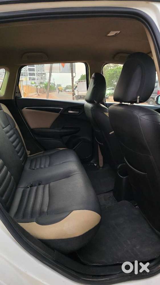 Honda Jazz V Cvt, 2015, Petrol