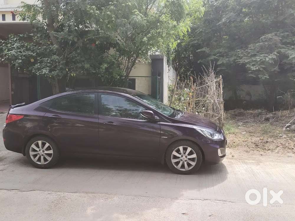 Hyundai Verna 2012 December -diesel 100000 Km Driven