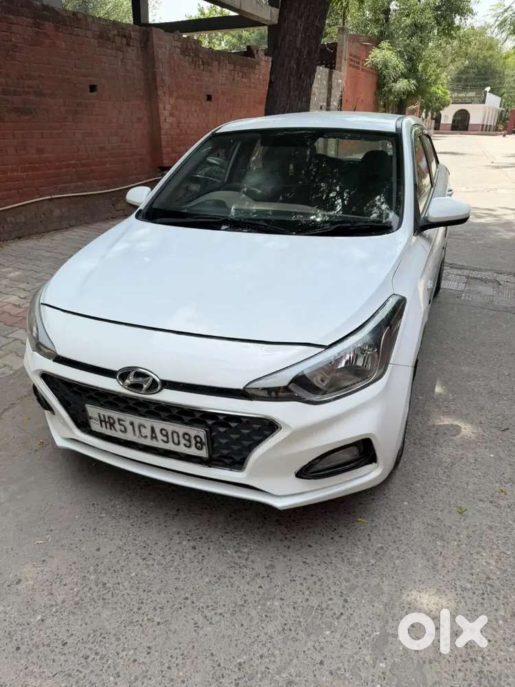 Hyundai I20 2020 Petrol 69900 Km Driven