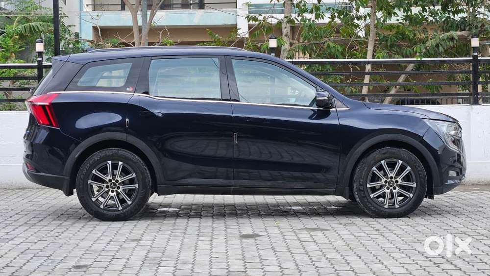 Mahindra Xuv700 2.2 Ax 7 Diesel At Luxury Pack Str Awd, 2023, Diesel