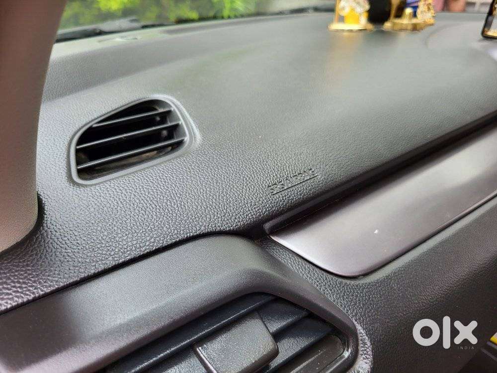Maruti Suzuki Swift Vxi + Manual, 2023, Petrol