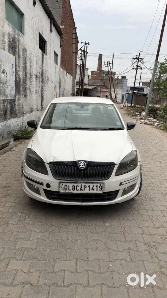 Skoda Rapid 2016 Petrol 60000 Km Driven