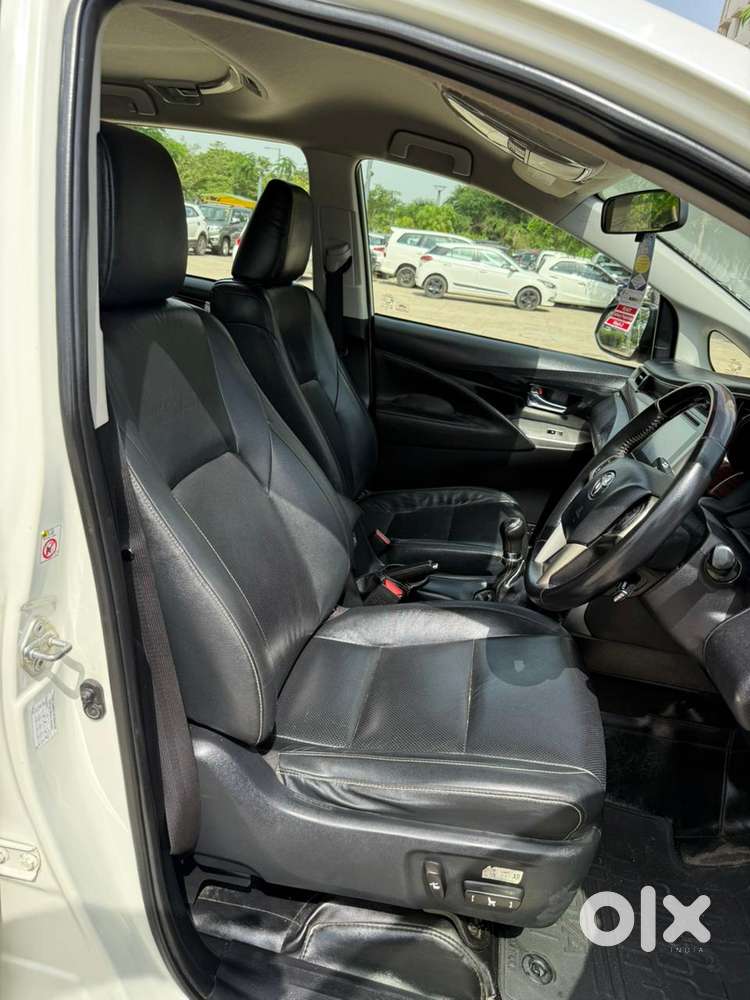 Toyota Innova Crysta