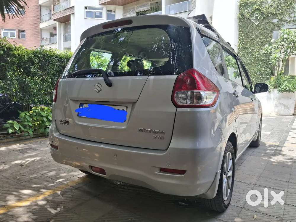 Maruti Suzuki Ertiga ZXI 2015 Petrol 1st Owner in Excellent Condition