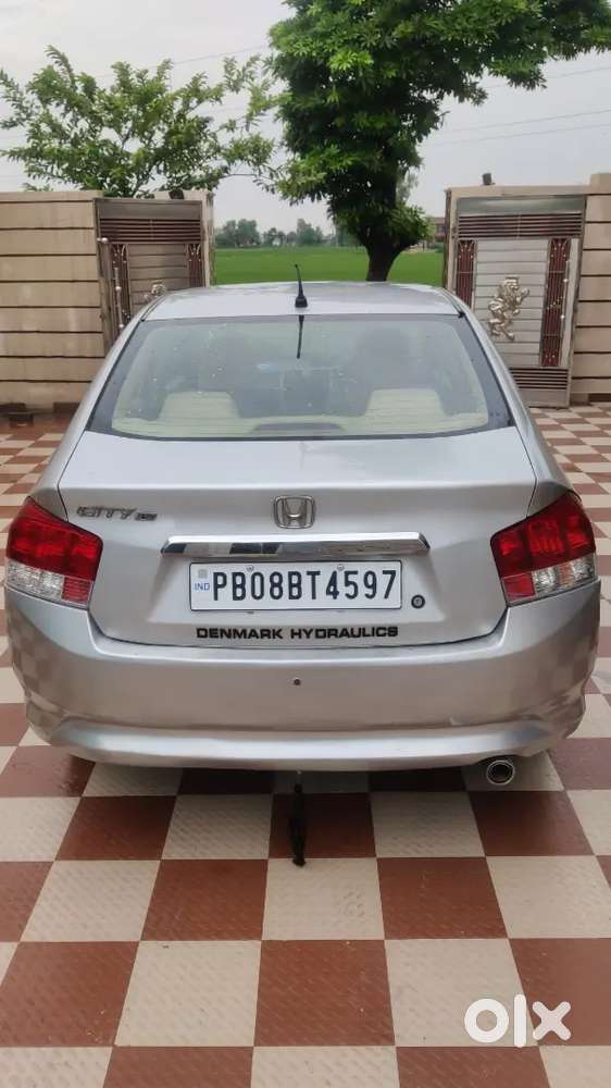 Honda City 2011 Petrol Well Maintained