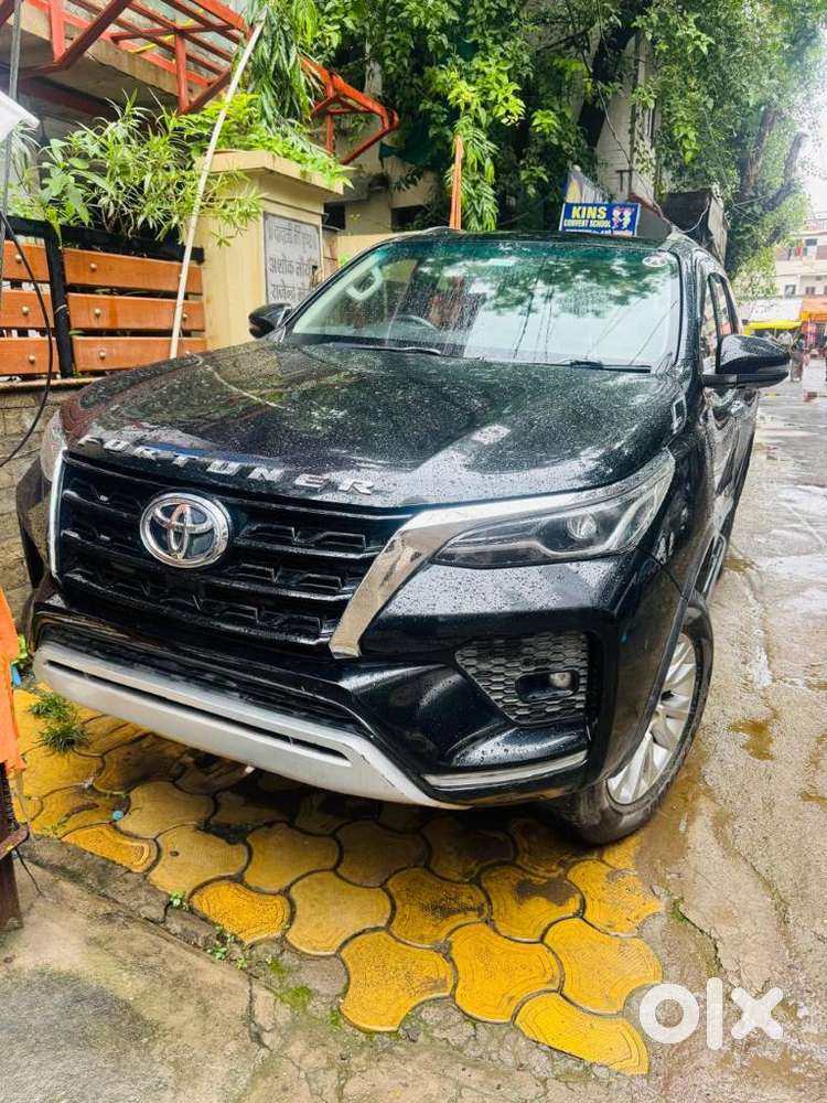 Toyota Fortuner 4x4 Manual Limited Edition, 2021, Diesel