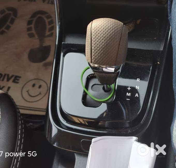 Tata Punch Accomplished Amt Sunroof, 2025, Petrol