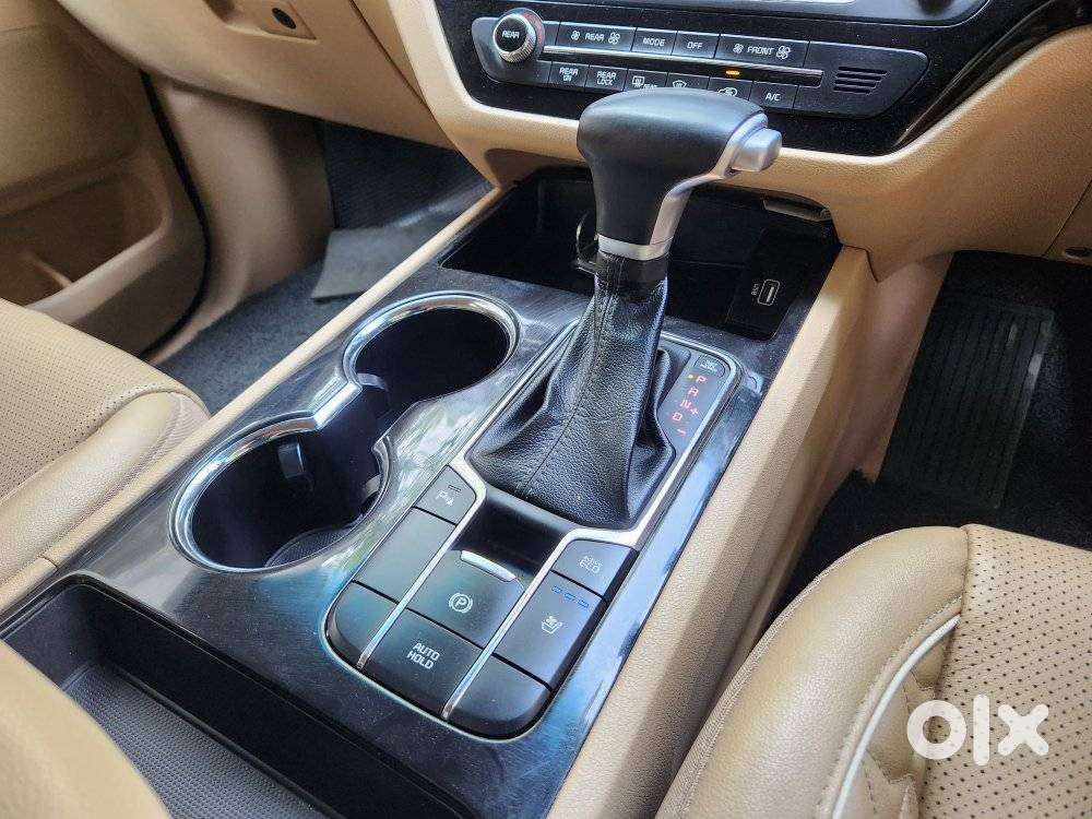 Kia Carnival Limousine Plus 7 Str, 2021, Diesel