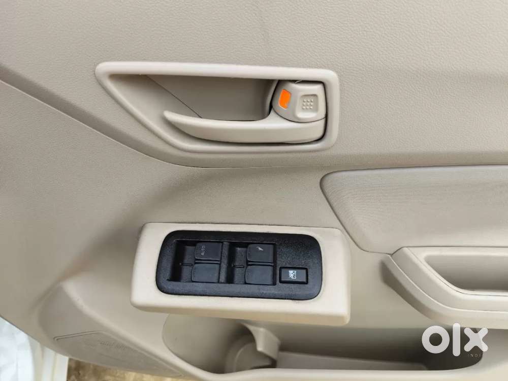 Maruti Suzuki Dzire 1.2 Lxi, 2022, Petrol