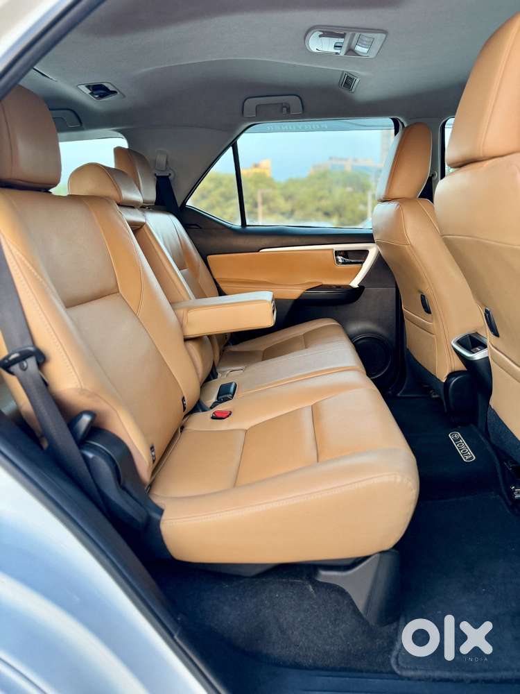 Toyota Fortuner 4x2 At 2.8 Diesel, 2019, Diesel
