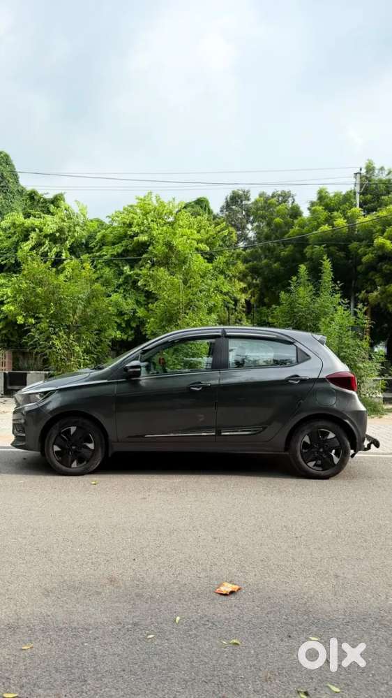 Tata Tiago 1.05 Revotorq Xt, 2025, Petrol