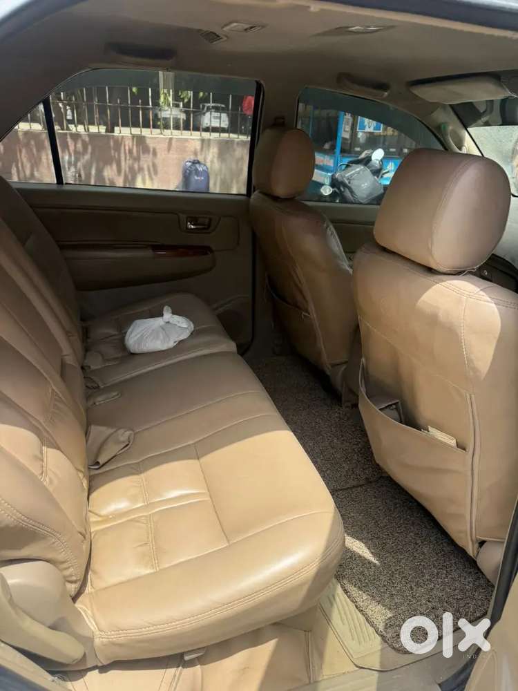 Toyota Fortuner 2011 Diesel Well Maintained
