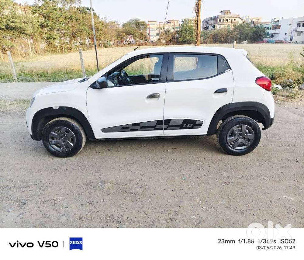 Renault Kwid 1.0 Rxt 02 Anniversary Edition, 2017, Petrol