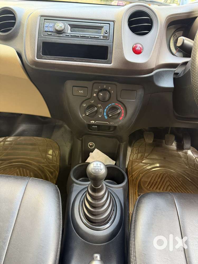 Honda Brio 2013-2016 Exclusive Edition, 2013, Petrol