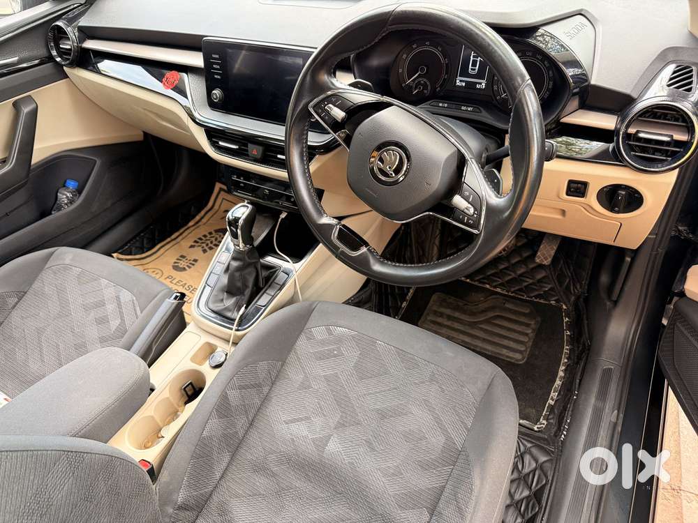 Skoda Slavia 1.0 Tsi Style, 2023, Petrol