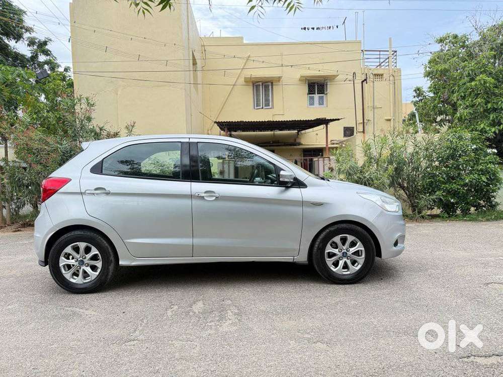 Ford Figo 2012-2015 Petrol Titanium, 2016, Petrol
