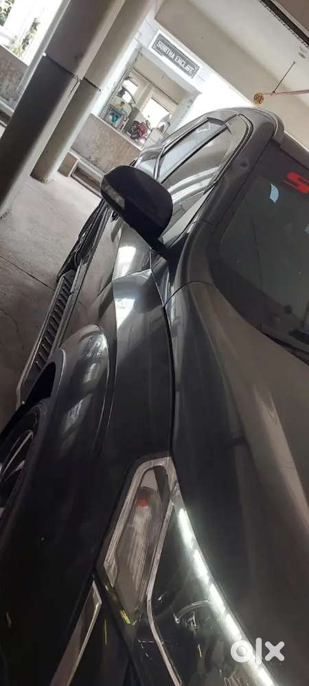 Mahindra Xuv500 Single Owner, New Tyres Best Condition
