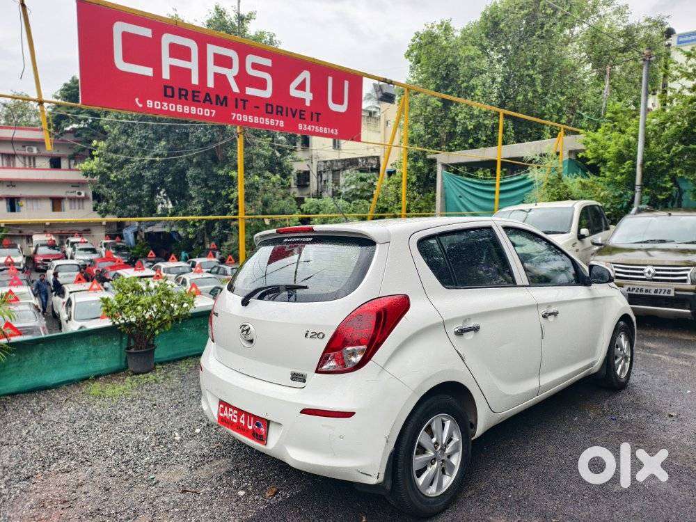 Hyundai I20 Asta 1.2 O With Sunroof, 2013, Petrol