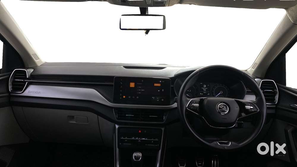 Skoda Kushaq 1.0 Tsi Ambition, 2022, Petrol
