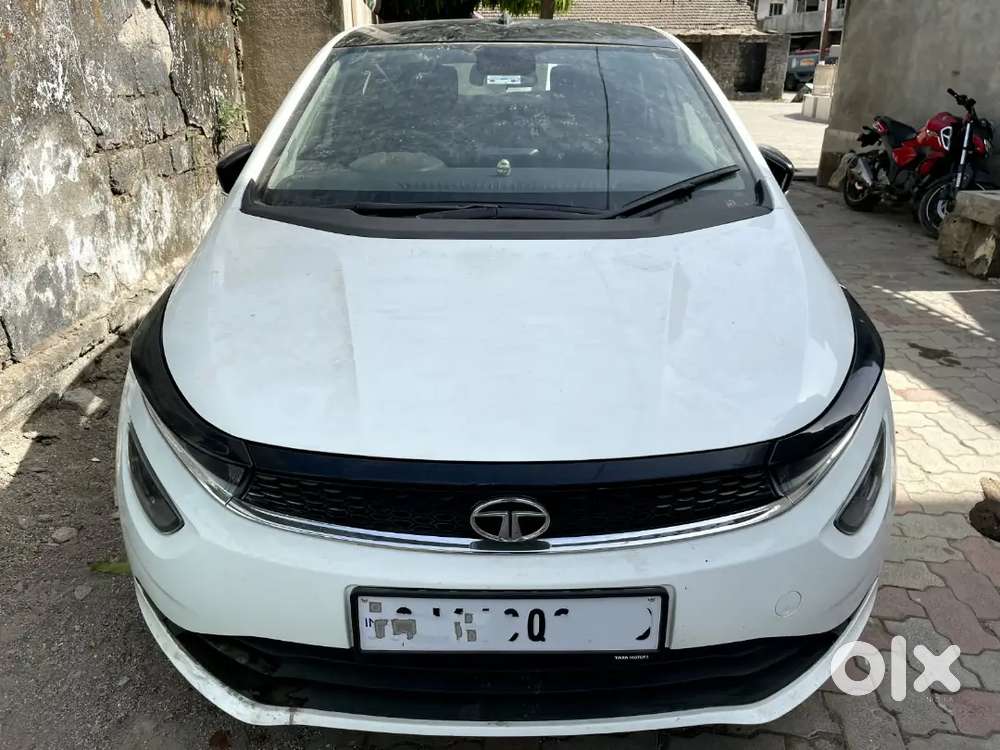 Tata Altroz Xz Plus Petrol 2025