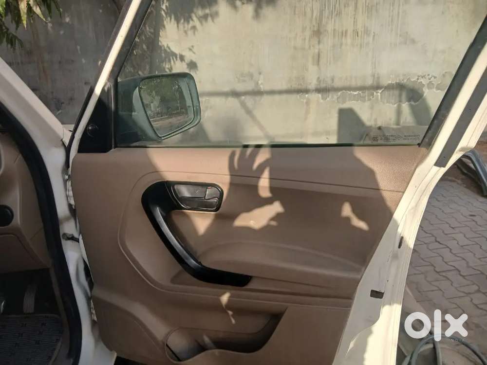 Mahindra Bolero N4
