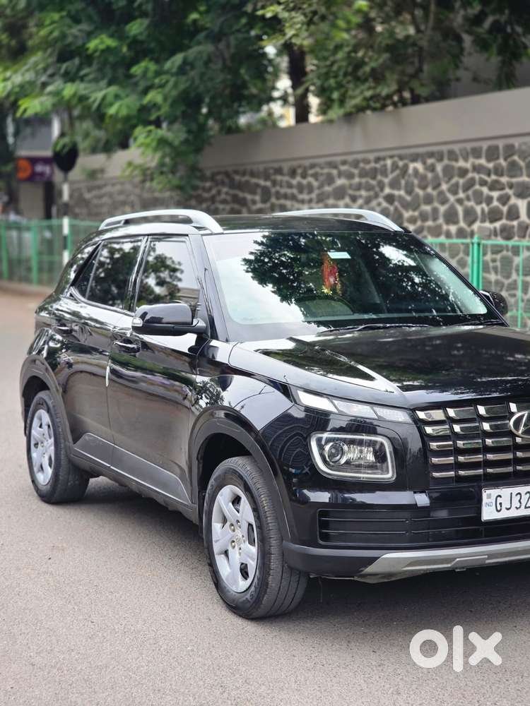 Hyundai Venue 1.2 S Plus, 2022, Petrol