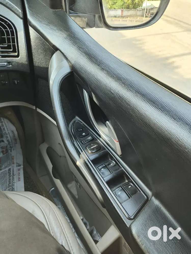 2017 Mahindra Xuv500 W10 Automatic Diesel  Excellent Condition