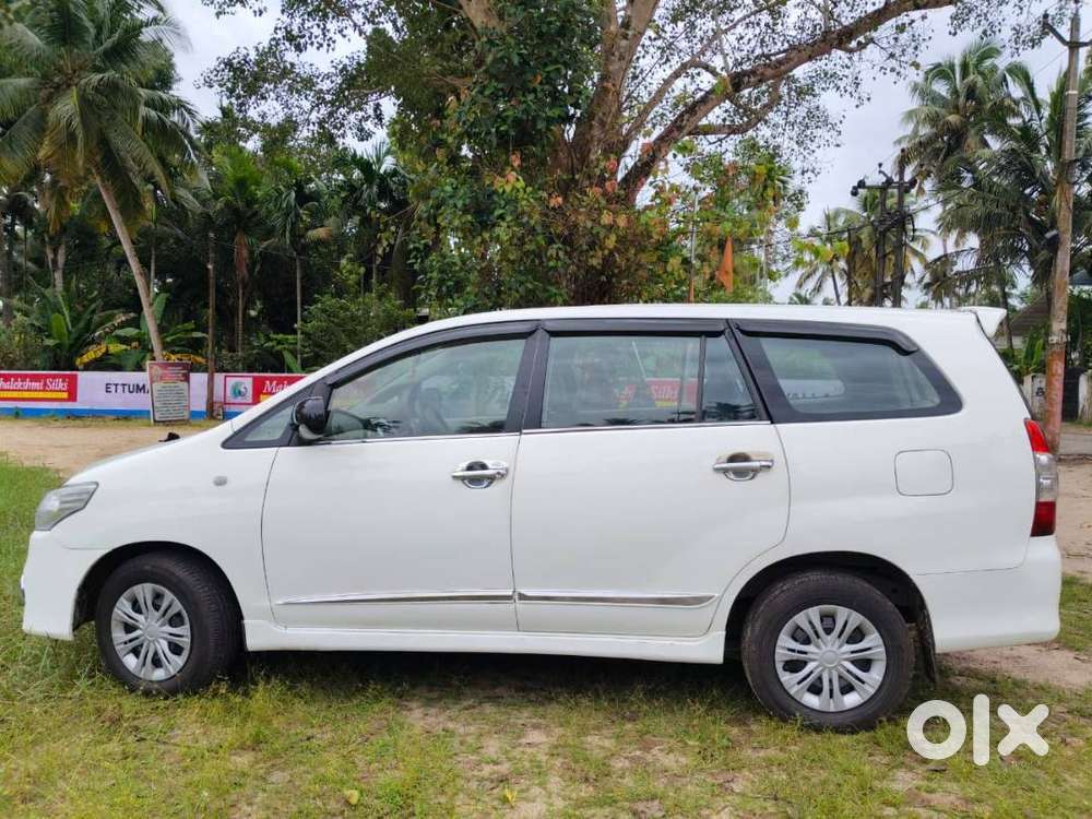 Toyota Innova G4 (8 Seat) Original Kerala