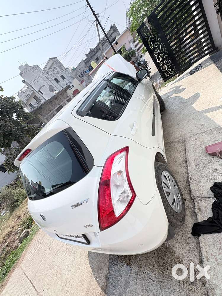 Maruti Suzuki Swift 2017 Petrol 68000 Km Driven