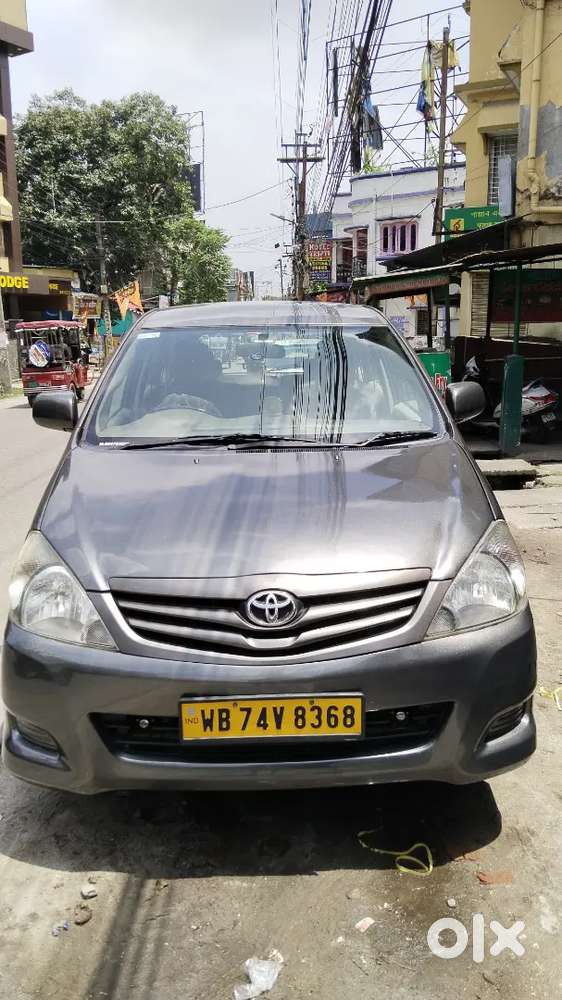 Innova Good Condition Comercial
