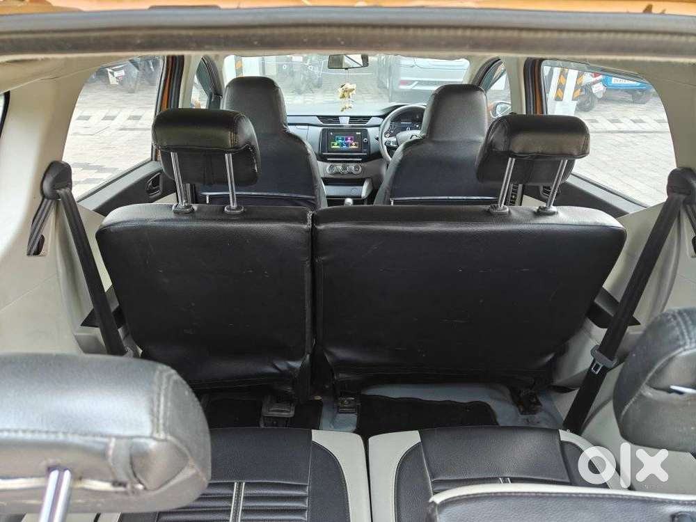 Renault Triber Rxt, 2021, Petrol