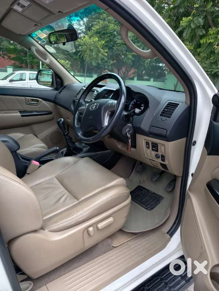 Toyota Fortuner 2015 Suv