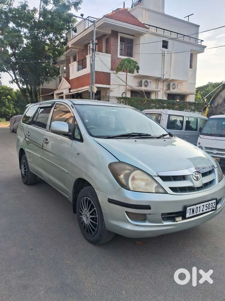 Toyota Innova 2.5 E 8 Str, 2005, Diesel