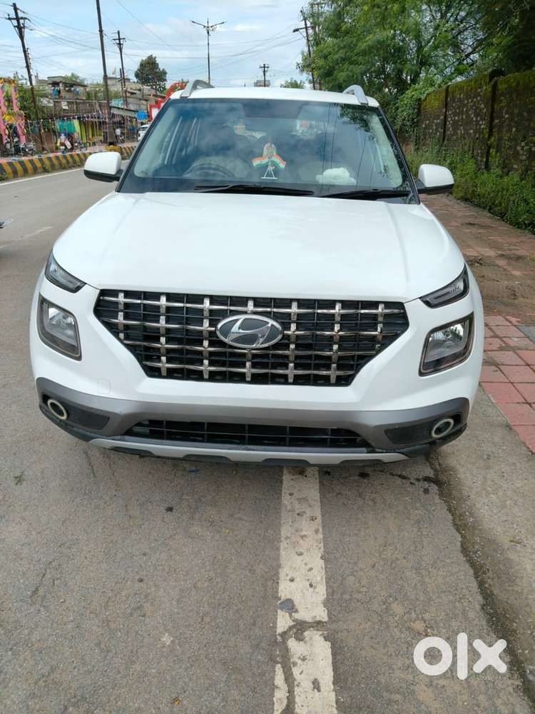 Hyundai Venue 2021 Petrol Car