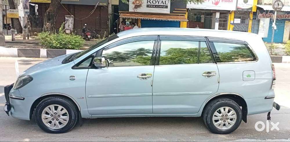 Toyota Innova 2.5v 2010 Model Fc-01-05-2030 Full Company Serviced Car